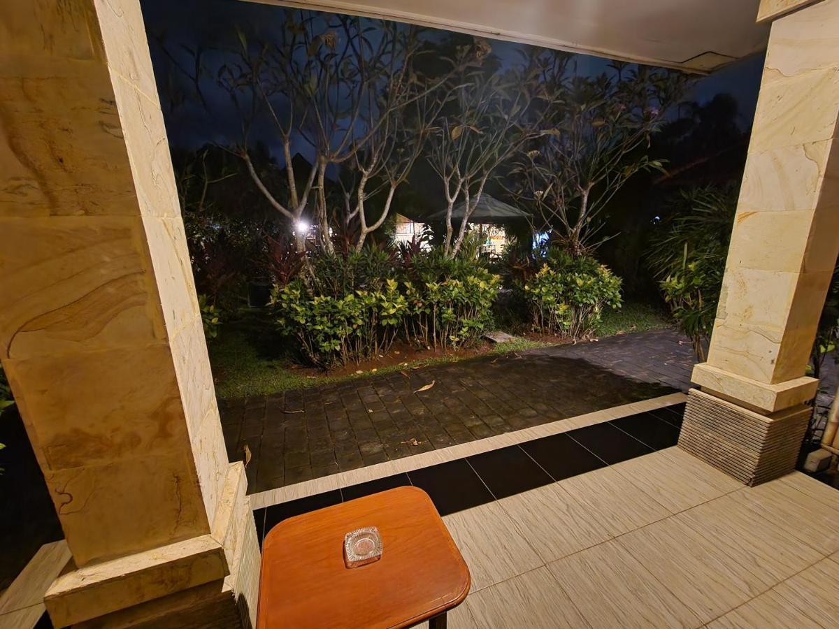 Timbis Homestay Bali Нуса Дуа Екстериор снимка