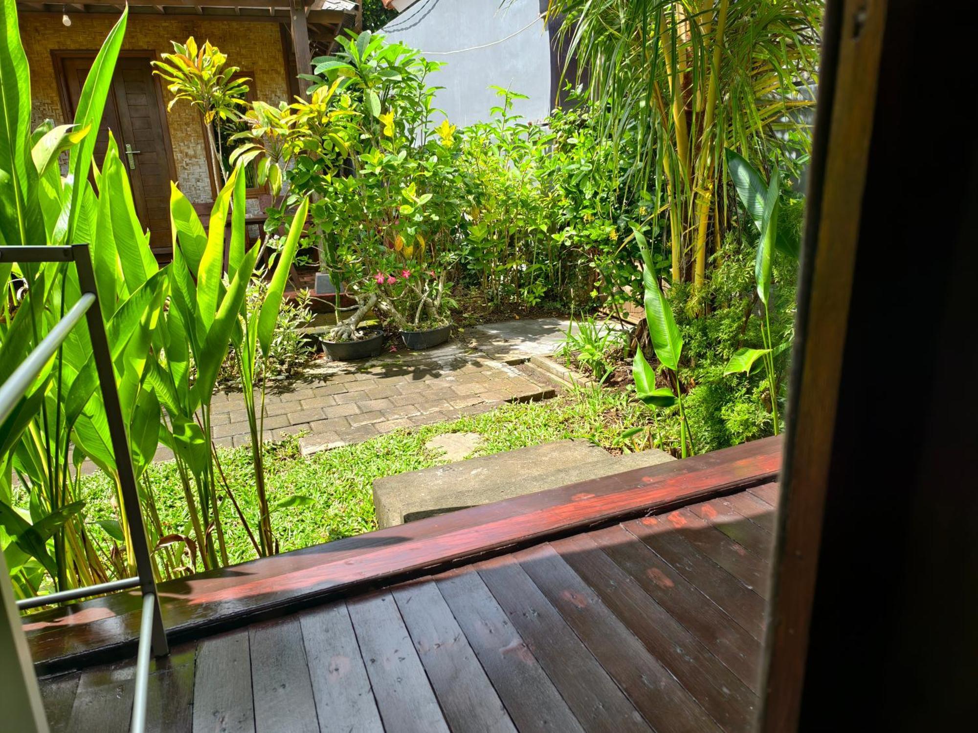 Timbis Homestay Bali Нуса Дуа Екстериор снимка